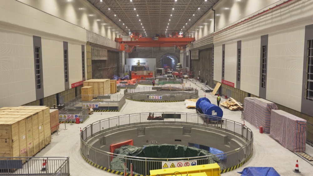 /uploads/image/2026/03/20/e027f5ddad2ae57081276da05e745094.jpg 图为桐城抽水蓄能电站地下厂房施工现场1.jpg