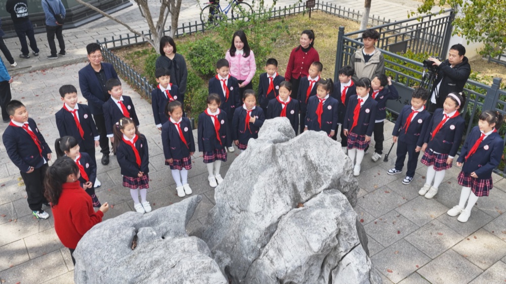 图为“六尺宽巷 善行绵长”系列网络视频拍摄现场.jpg