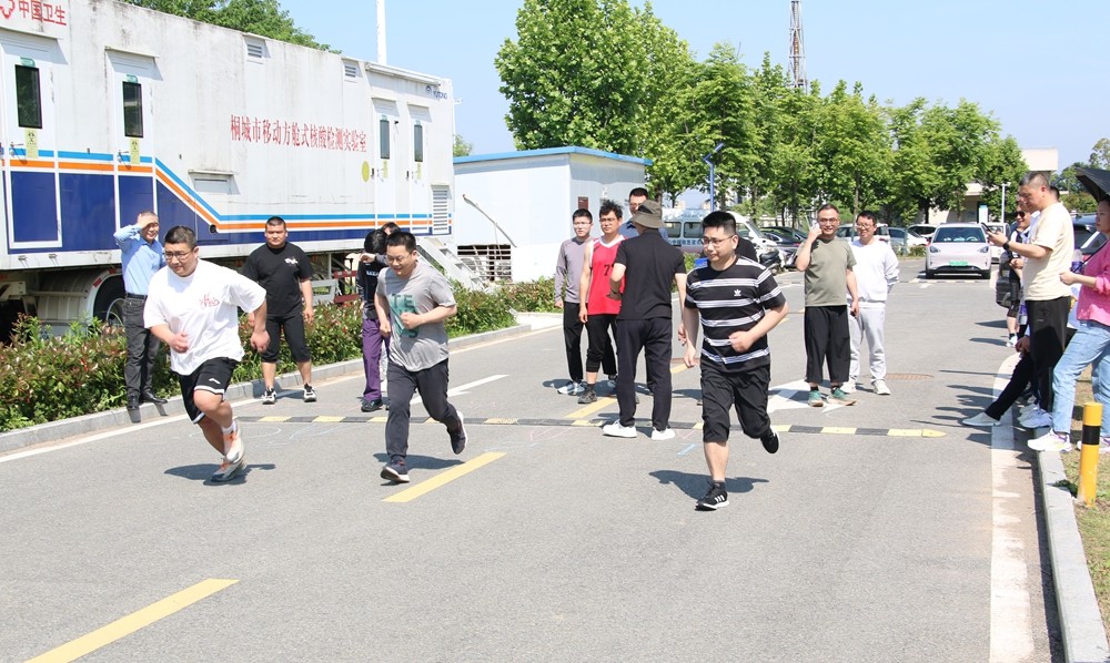 男子接力跑.JPG