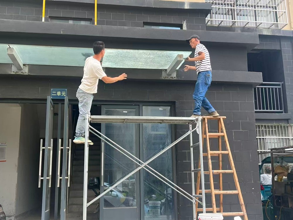 图为施工现场.jpg