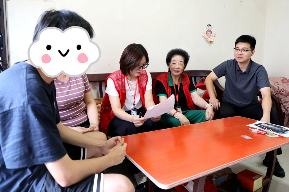 /uploads/image/2026/08/07/9fe453295f45fd7dc0660131e831dbbd.jpg 0805图为走访现场_副本.jpg